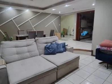 Casa com 4 Quartos à venda, 550m² no Vila Nova, Porto Alegre