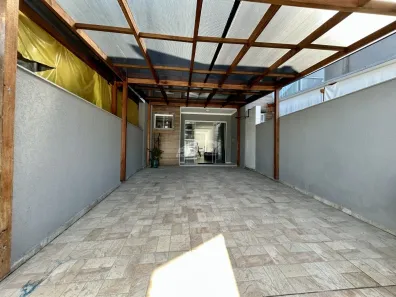 Casa com 2 Quartos para alugar, 84m² no Centro, Balneário Piçarras