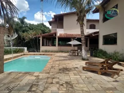 Fazenda/Sítio com 4 Quartos à venda, 1200m² no Jardim Estância Brasil, Atibaia