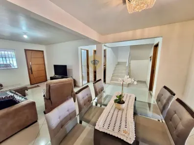 Casa com 3 Quartos à venda, 161m² no Areão, Cuiabá