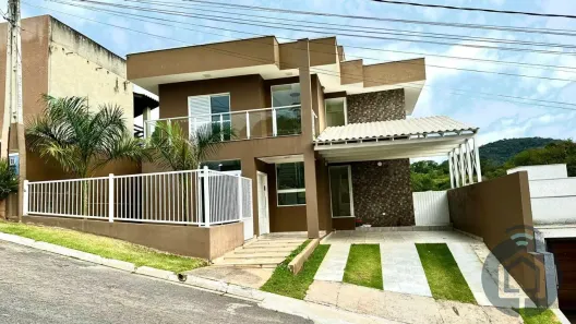 Casa com 4 Quartos para venda ou aluguel, 250m² no Jardim Boa Vista, São Roque