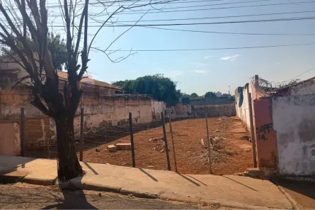 Lote/Terreno à venda, 330m² no Jardim do Carmo, Araraquara