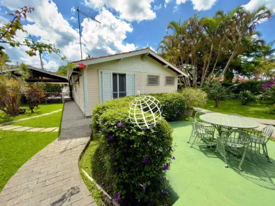 Casa de Condomínio com 4 Quartos à venda, 170m² no Condomínio Flamboyant-B, Atibaia