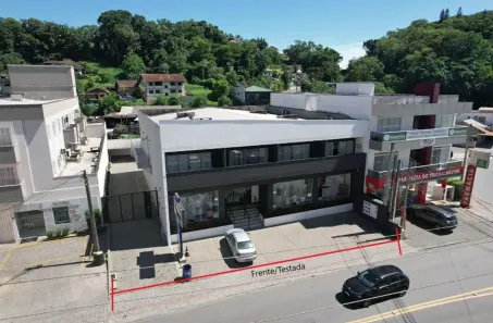 Prédio Comercial à venda, 746m² no Água Verde, Blumenau
