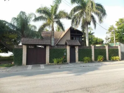 Sobrado com 4 Quartos à venda, 281m² no Boqueirão, Saquarema
