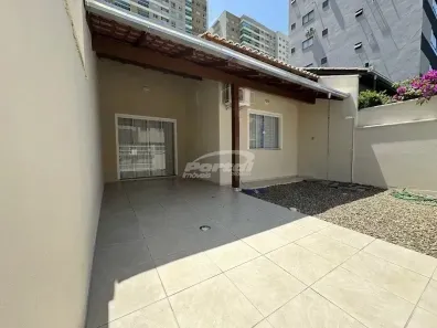 Casa com 2 Quartos para alugar, 78m² no Itacolomi, Balneário Piçarras
