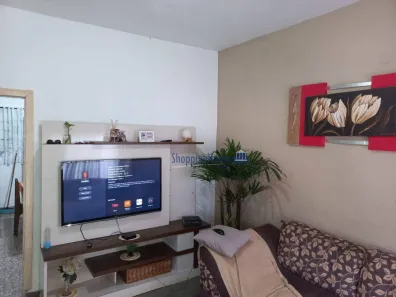 Sobrado com 6 Quartos à venda, 250m² no Vila Zat, São Paulo