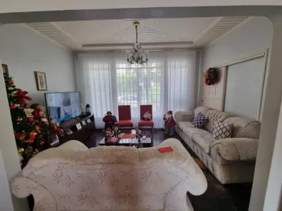 Casa com 4 Quartos à venda, 150m² no Agronômica, Florianópolis
