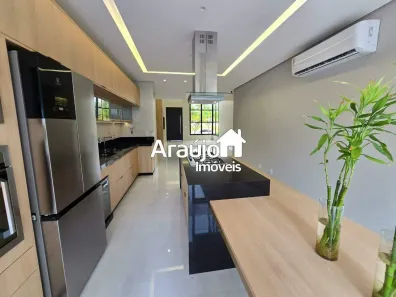 Casa de Condomínio com 3 Quartos à venda, 213m² no Plano Diretor Sul, Palmas