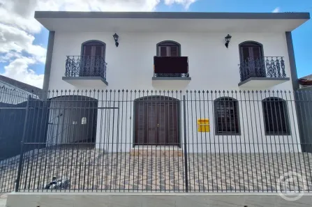 Casa com 4 Quartos para alugar, 222m² no Barreiros, São José