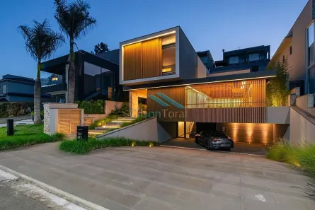 Casa de Condomínio com 4 Quartos à venda, 454m² no Tamboré, Barueri