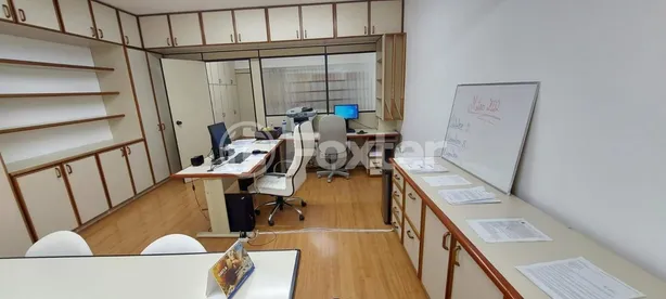 Sala Comercial à venda, 75m² no São João, Porto Alegre