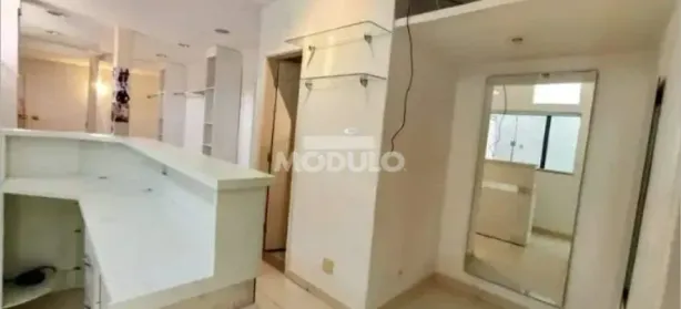 Prédio Comercial para alugar, 130m² no Jardim Karaíba, Uberlândia