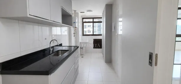 Apartamento com 3 Quartos para alugar, 118m² no Camorim, Rio de Janeiro