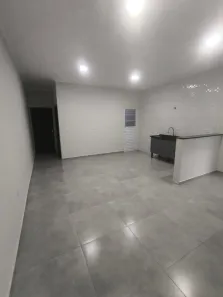 Casa com 2 Quartos para alugar, 60m² no Jardim Pitoresco, Jacareí