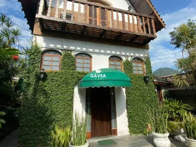 Sobrado com 3 Quartos à venda, 266m² no Japuí, São Vicente