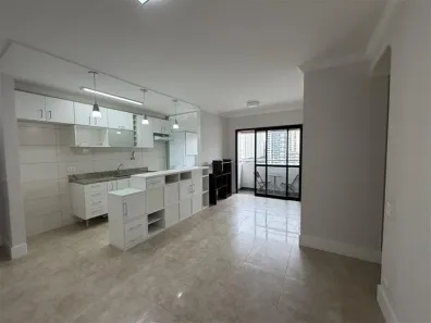 Apartamento com 2 Quartos para venda ou aluguel, 64m² no Santo Amaro, São Paulo