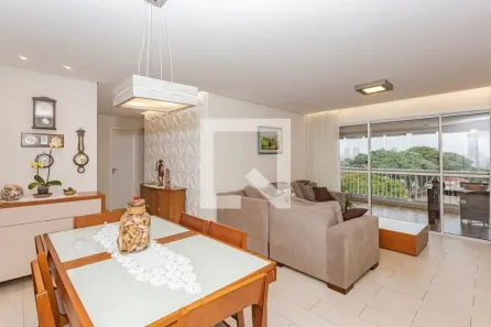 Apartamento com 3 Quartos à venda, 137m² no Vila Gumercindo, São Paulo
