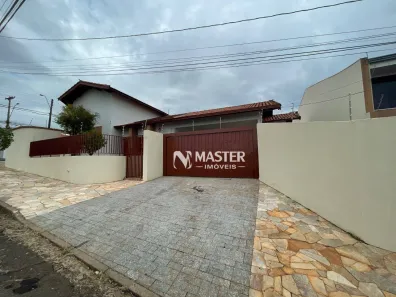 Casa com 3 Quartos para alugar, 340m² no Jardim São Francisco, Marília