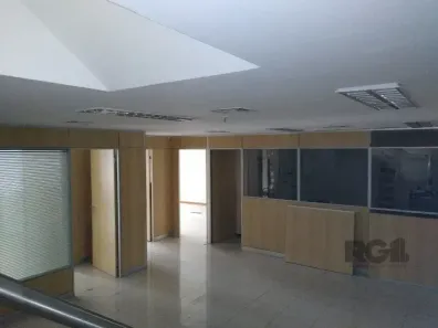 Sala Comercial à venda, 200m² no Centro Histórico, Porto Alegre