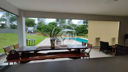 Casa de Condomínio com 3 Quartos à venda, 215m² no , Hidrolândia