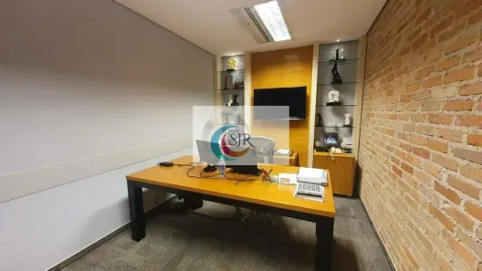 Sala Comercial para alugar, 223m² no Vila Olímpia, São Paulo