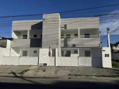 Casa com 3 Quartos para alugar, 55m² no Mangabeira, Feira de Santana