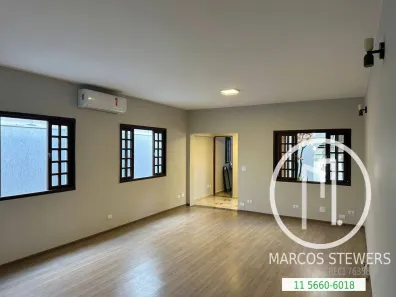 Casa com 3 Quartos para alugar, 200m² no Vila Cordeiro, São Paulo