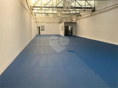 Galpão/Depósito/Armazém para venda ou aluguel, 450m² no Pinheiros, São Paulo