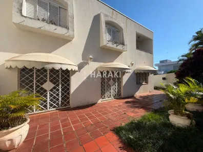 Sobrado com 3 Quartos à venda, 260m² no Zona 05, Maringá