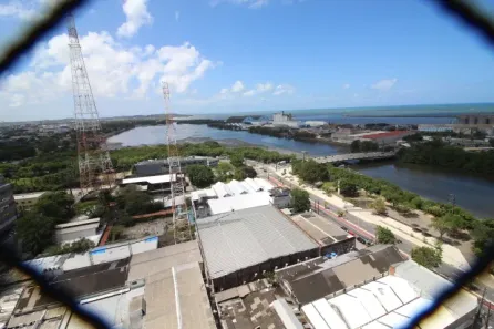 Apartamento com 4 Quartos para alugar, 177m² no Santo Amaro, Recife