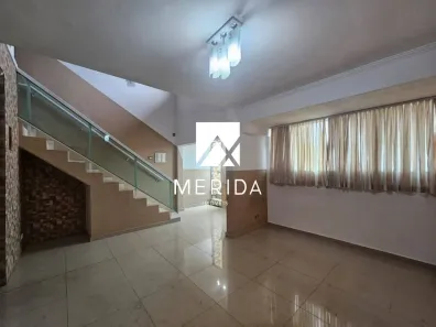 Sobrado com 4 Quartos à venda, 237m² no Vila Guiomar, Santo André