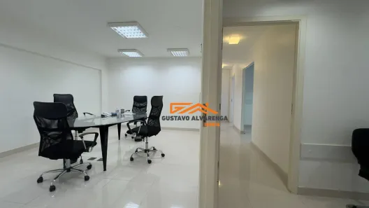 Sala Comercial à venda, 100m² no Centro, Valinhos