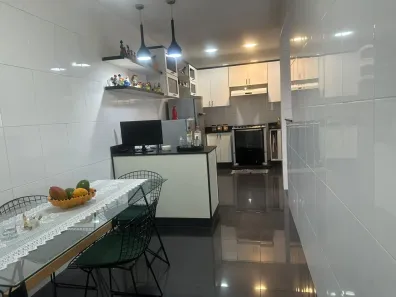 Casa com 5 Quartos à venda, 273m² no Vila Isabel, Rio de Janeiro