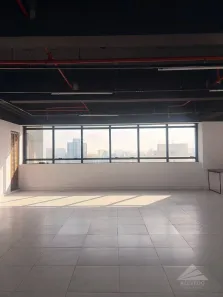 Sala Comercial à venda, 130m² no Centro, Santo André