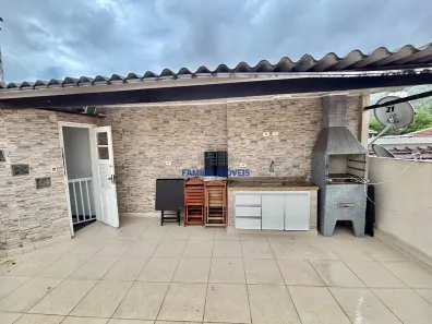 Sobrado com 3 Quartos à venda, 120m² no Marapé, Santos