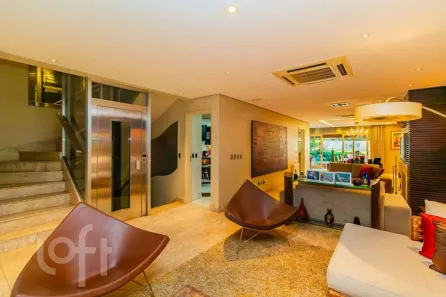 Casa de Condomínio com 3 Quartos à venda, 489m² no Três Figueiras, Porto Alegre