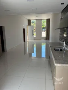 Casa de Condomínio com 2 Quartos para alugar, 142m² no Chácaras Reunidas São Jorge, Sorocaba