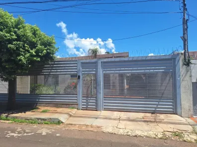 Casa com 4 Quartos à venda, 192m² no Coopharádio, Campo Grande