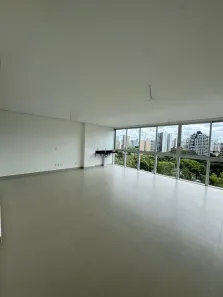 Apartamento com 3 Quartos para alugar, 138m² no Batista Campos, Belém