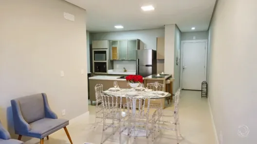 Apartamento com 2 Quartos à venda, 75m² no Centro, Florianópolis