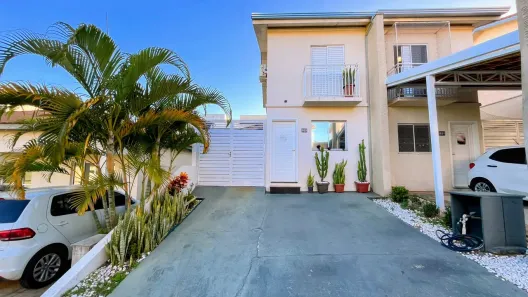 Casa de Condomínio com 2 Quartos à venda, 68m² no Caguassu, Sorocaba
