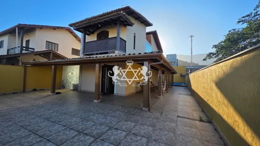 Sobrado com 2 Quartos à venda, 300m² no Jardim Mariella, Caraguatatuba