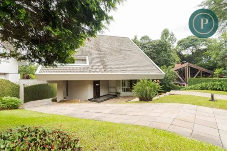 Casa de Condomínio com 4 Quartos para alugar, 716m² no São Lourenço, Curitiba