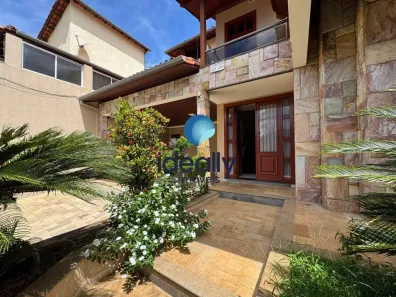 Casa com 5 Quartos para alugar, 291m² no Álvaro Camargos, Belo Horizonte