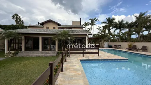 Fazenda/Sítio com 5 Quartos à venda, 329m² no Estância Guararema, Guararema