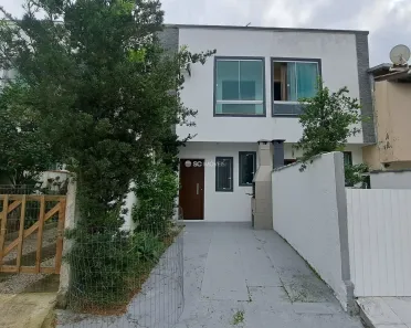 Sobrado com 2 Quartos para alugar, 57m² no São João do Rio Vermelho, Florianópolis
