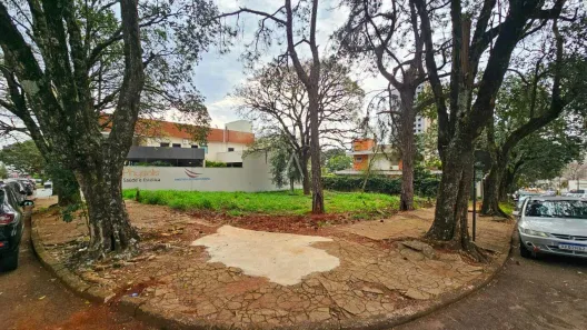 Lote/Terreno à venda, 635m² no Centro, Cascavel