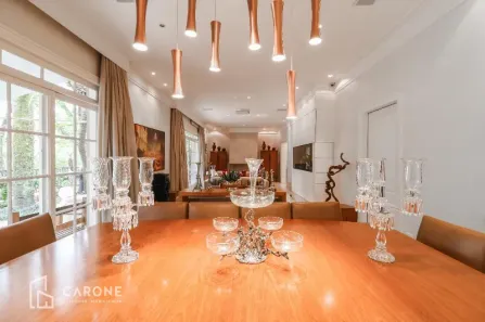 Sobrado com 8 Quartos à venda, 584m² no Vila Madalena, São Paulo