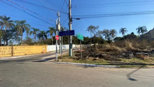 Prédio Comercial à venda, 2300m² no Jardim Torrão de Ouro, São José dos Campos